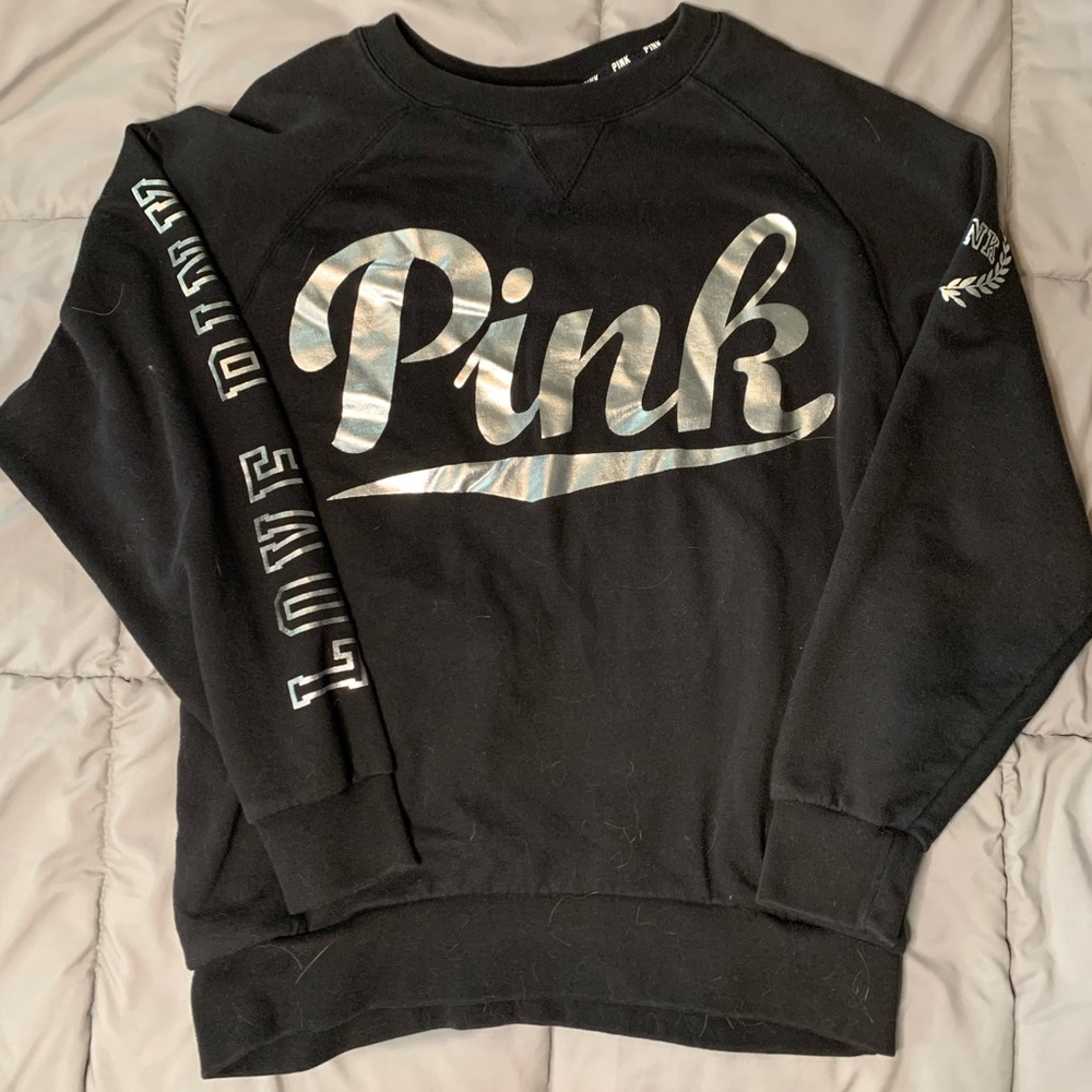 Black crew neck from Pink
